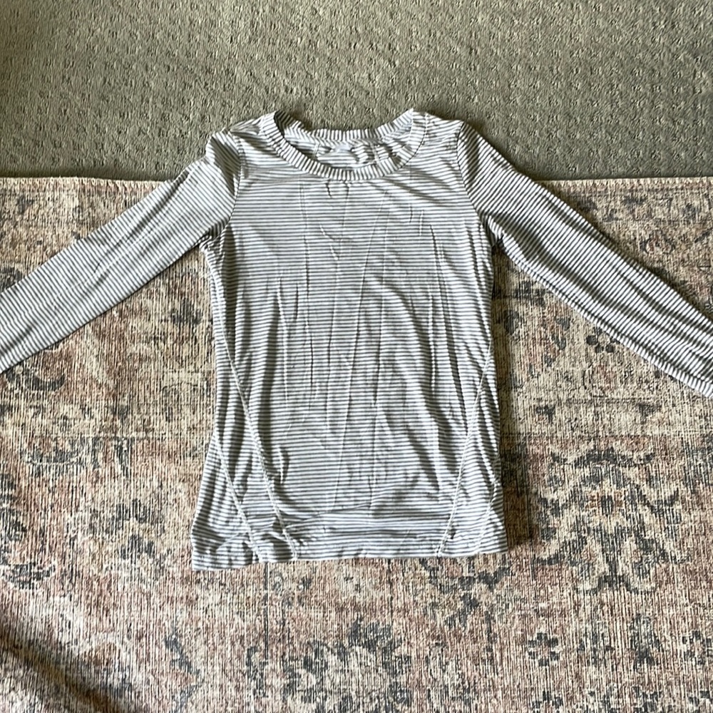 Old Navy athletic long sleeve